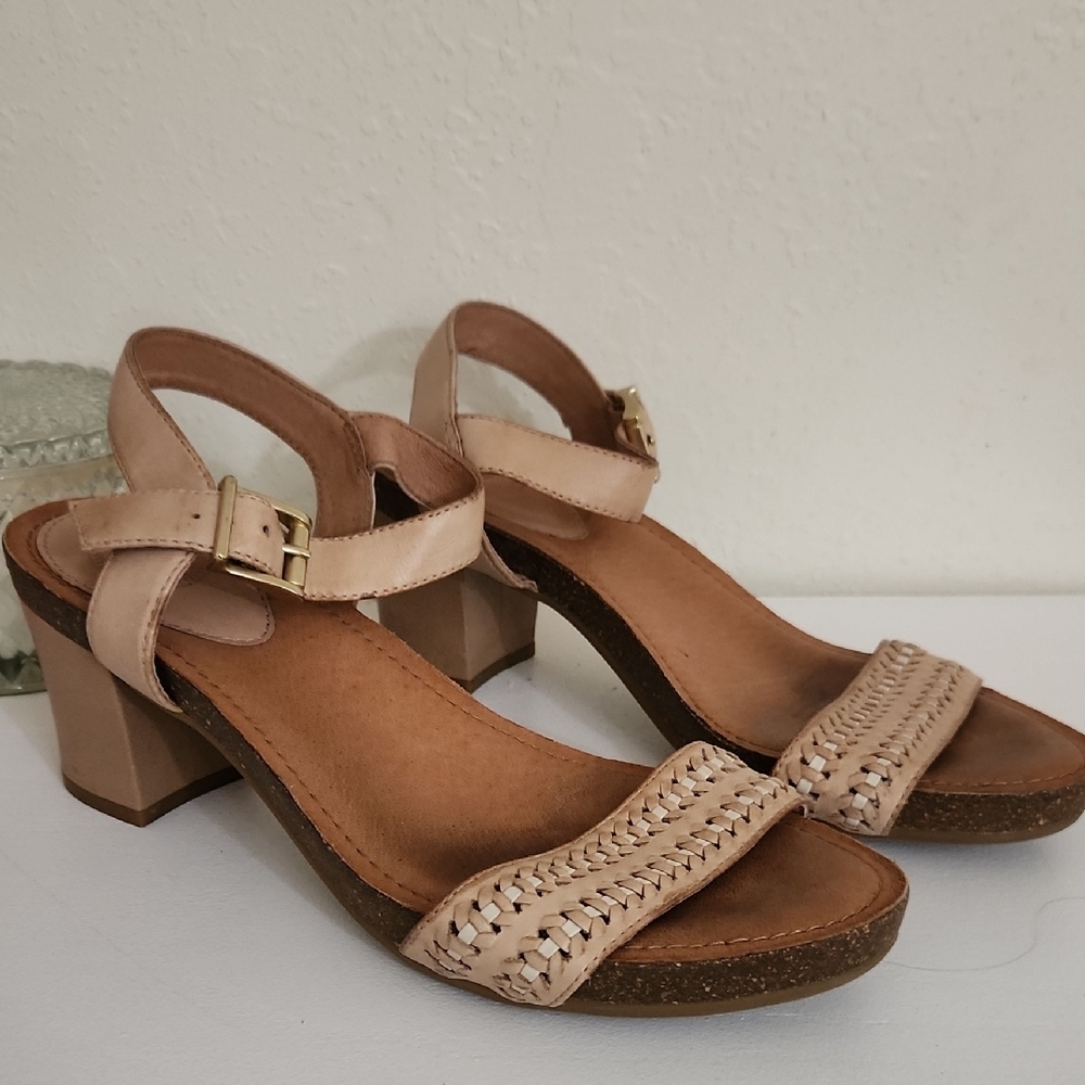 Nurture by Lamaze Tan Heels with Comfort and Elegance